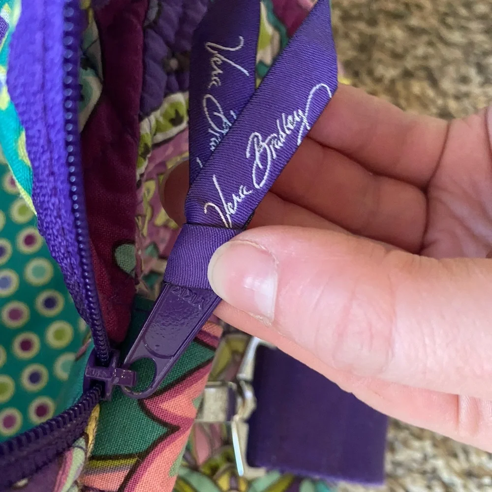 Vibrant Vera Bradley Paisley Women's Duffle - Picture 3 of 7